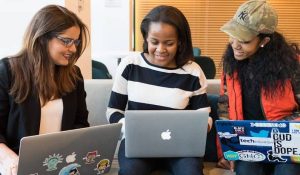 Distrito for Startups dá incentivo para startups fundadas por mulheres